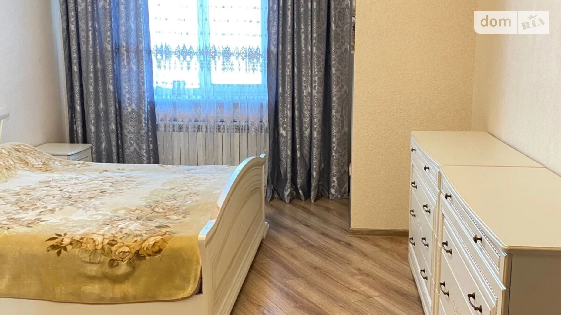 Продается 2-комнатная квартира 64 кв. м в Харькове