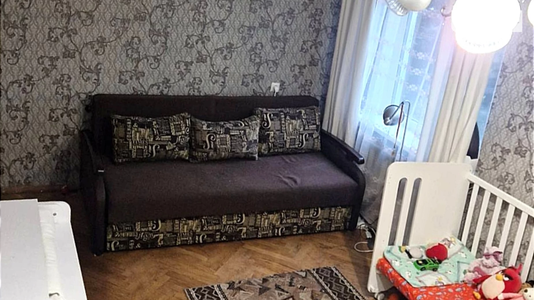 Продается 2-комнатная квартира 45 кв. м в Киеве, ул. Парково-Сырецкая, 14