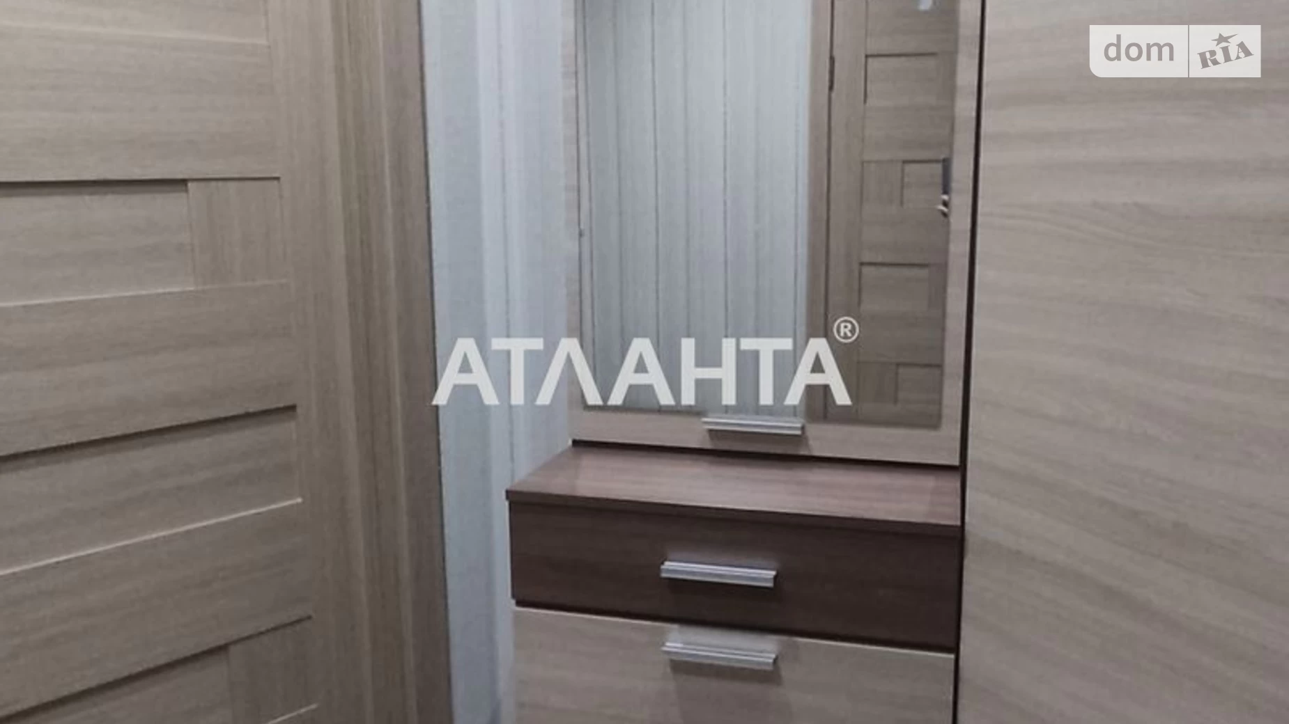 Продается 1-комнатная квартира 42 кв. м в Одессе, ул. Марсельская, 48 - фото 2