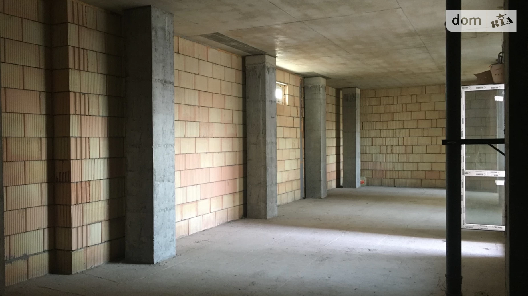 Продається 2-кімнатна квартира 69 кв. м у Одесі, вул. Новосельського, 11 - фото 2