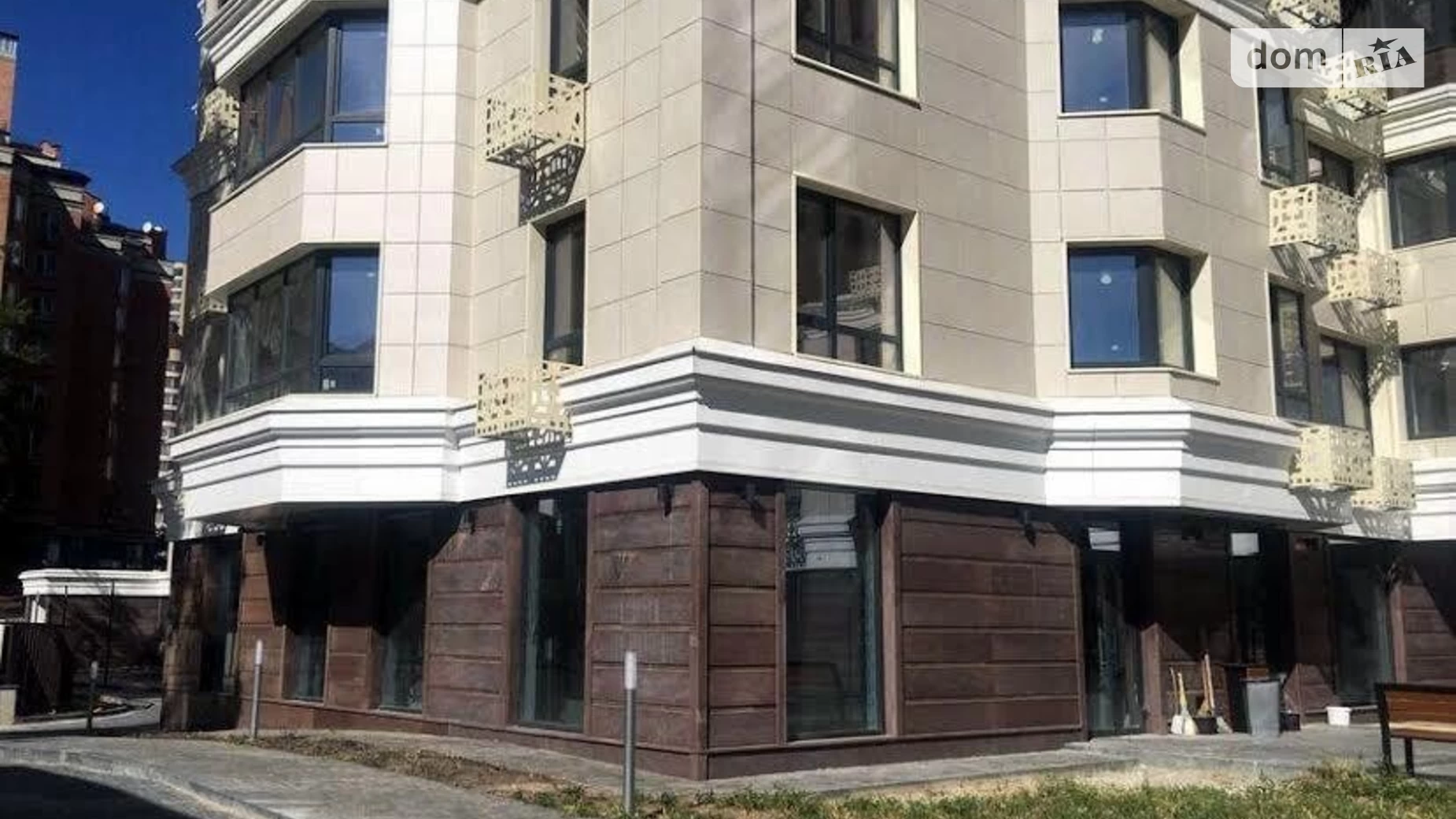 Продается 3-комнатная квартира 96 кв. м в Киеве, ул. Златоустовская, 25А