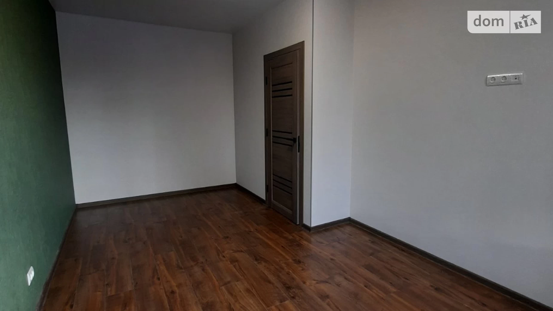 Продается 1-комнатная квартира 36 кв. м в Ирпене, ул. Николая Сингаевского(Новооскольская), 8