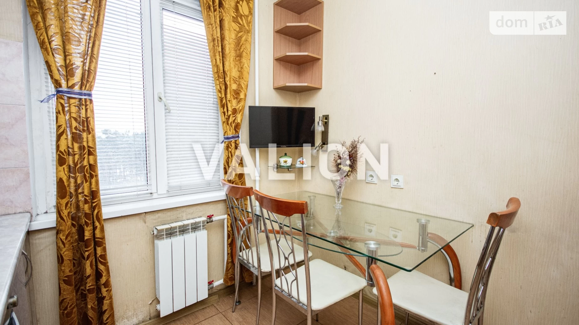 Продается 2-комнатная квартира 45.5 кв. м в Киеве, ул. Генерала Наумова