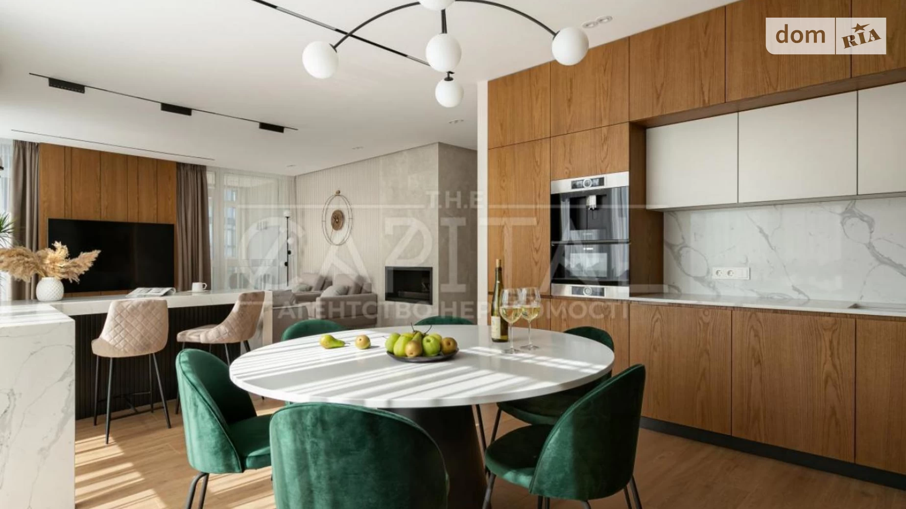 Продается 2-комнатная квартира 120 кв. м в Киеве, ул. Маккейна Джона, 3А - фото 2