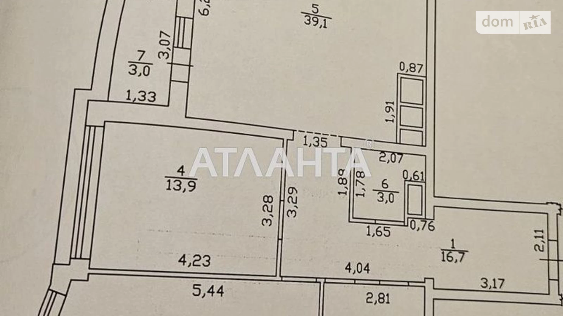 Продается 3-комнатная квартира 102.3 кв. м в Одессе, просп. Гагарина, 19В