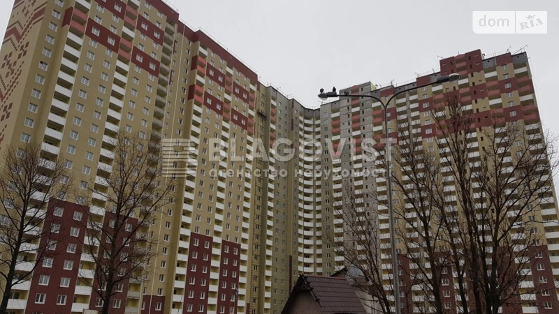 Продается 1-комнатная квартира 42 кв. м в Киеве, просп. Академика Глушкова, 9Е