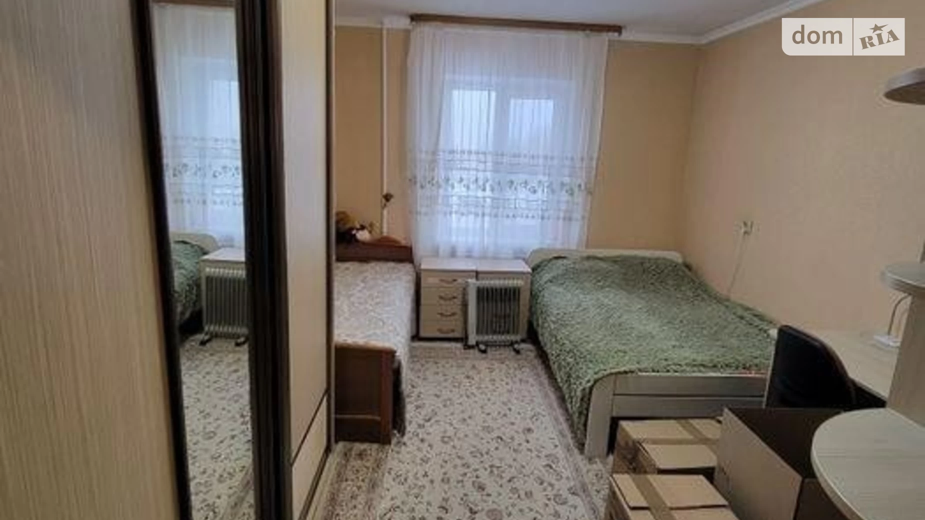 Продается 2-комнатная квартира 67 кв. м в Киеве, ул. Вишняковская, 13Б