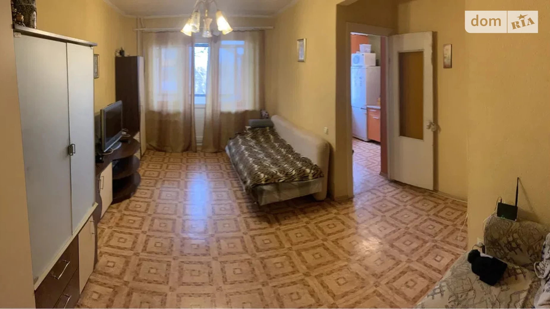 Продается 1-комнатная квартира 32 кв. м в Днепре, ул. Батумская, 48А