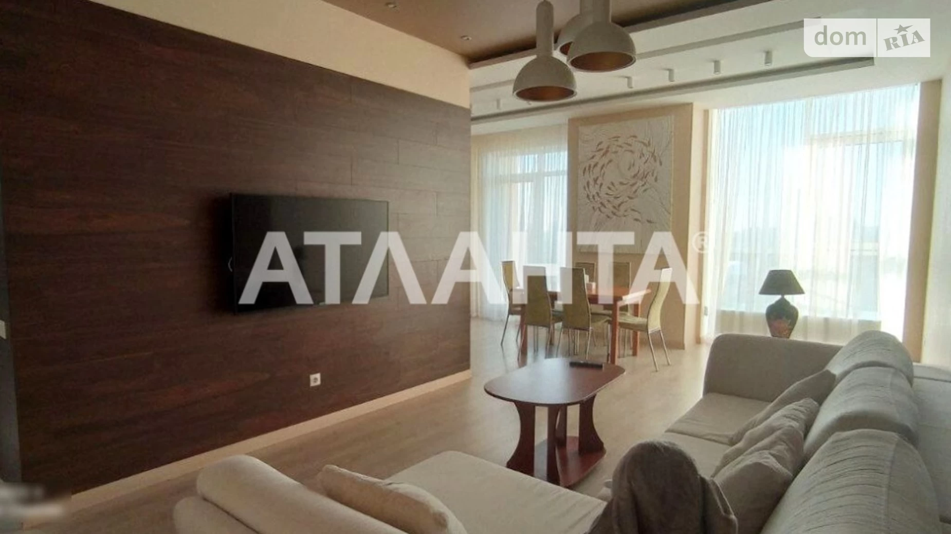 Продается 2-комнатная квартира 97.2 кв. м в Одессе, бул. Французский
