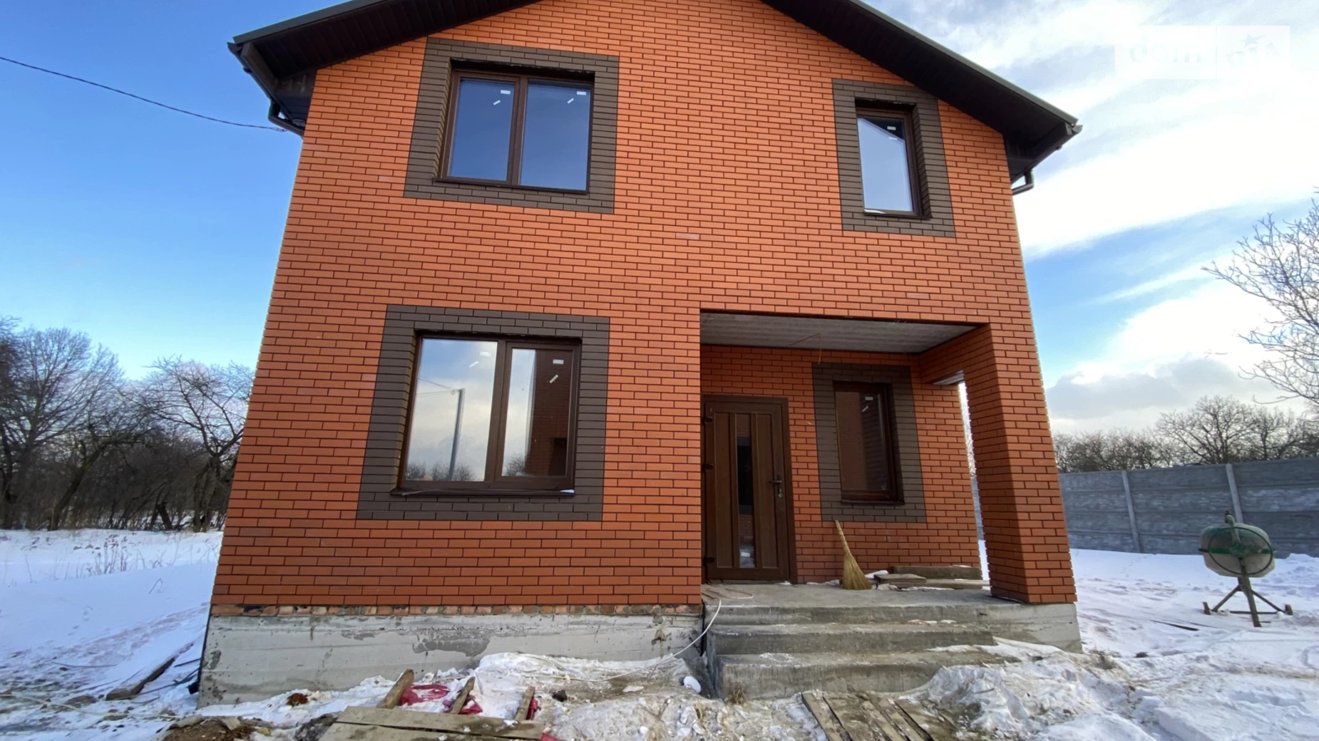 Продается дом на 2 этажа 220 кв. м с верандой, цена: 80000 $ - фото 2