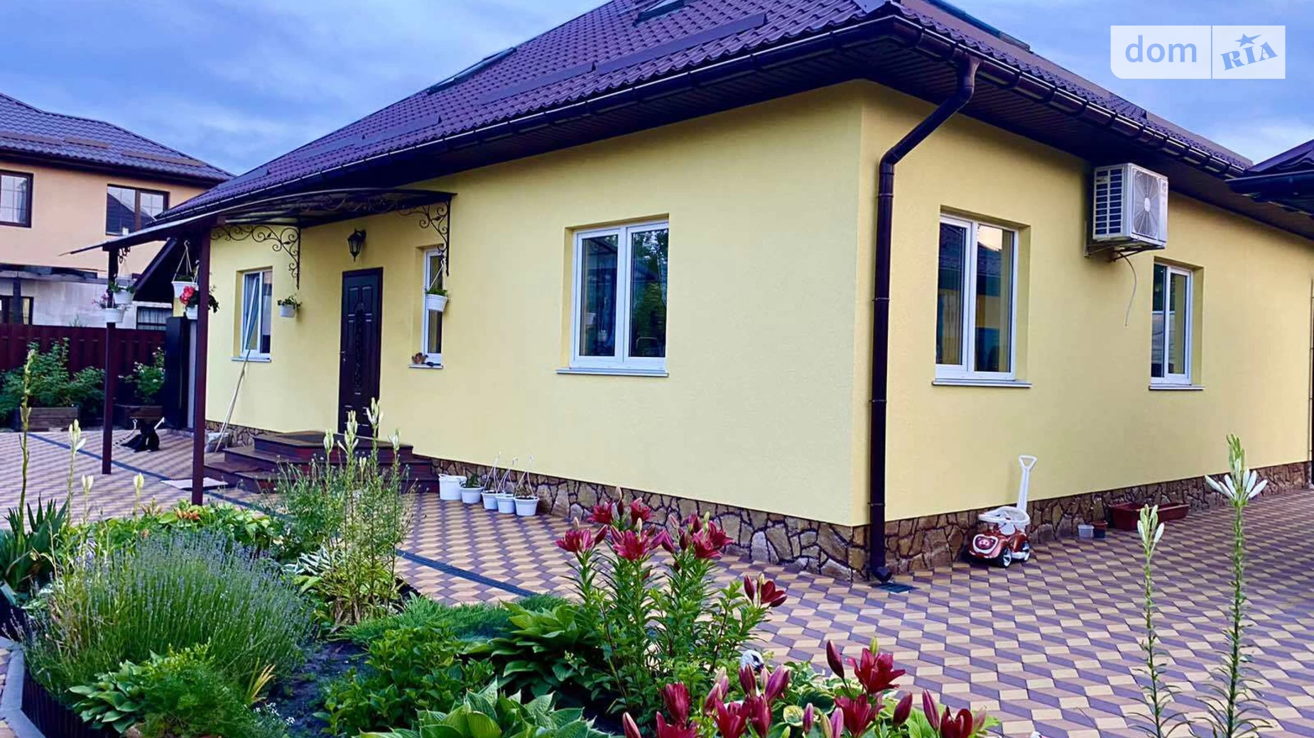 Продается одноэтажный дом 181 кв. м с верандой, цена: 159000 $ - фото 2