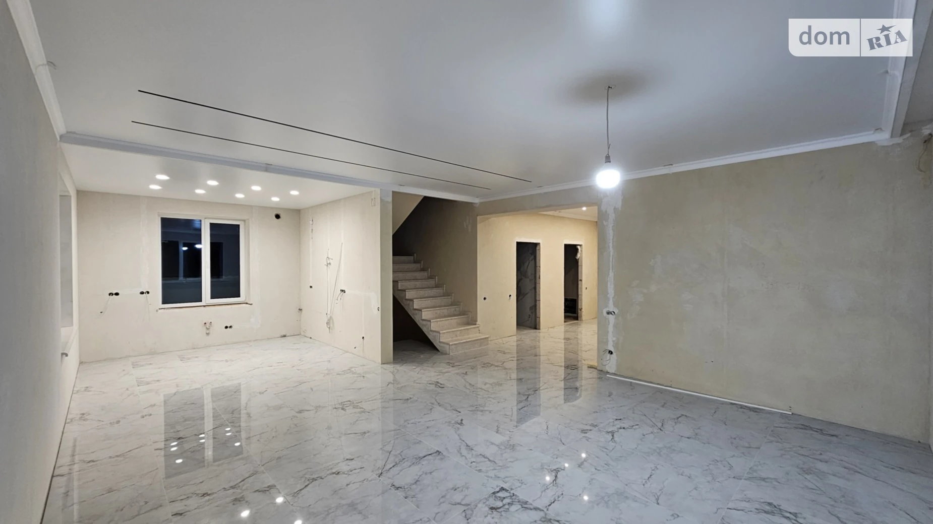 Продается дом на 2 этажа 240 кв. м с садом, цена: 459990 $ - фото 4