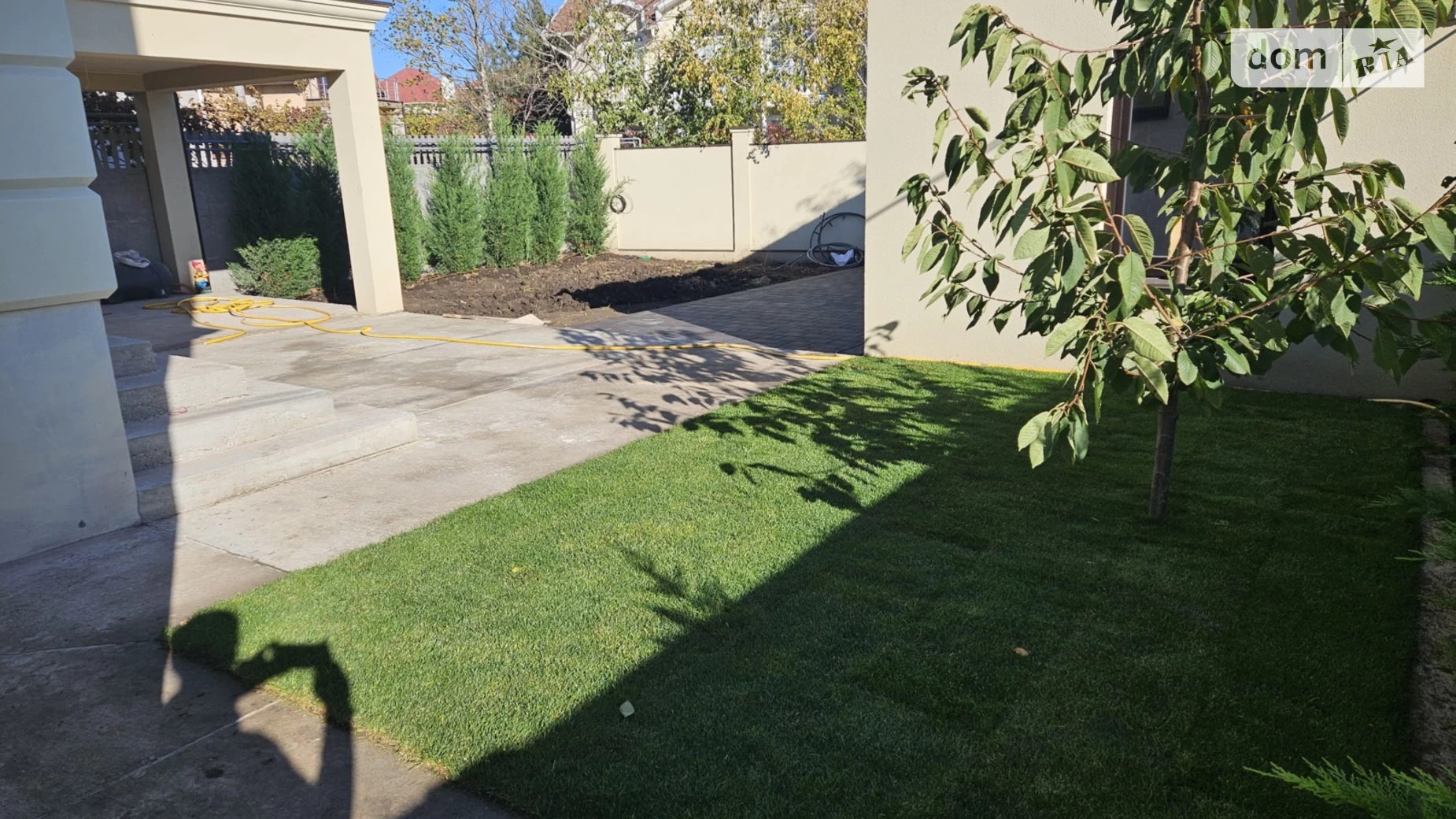 Продается дом на 2 этажа 240 кв. м с камином, цена: 459990 $ - фото 5