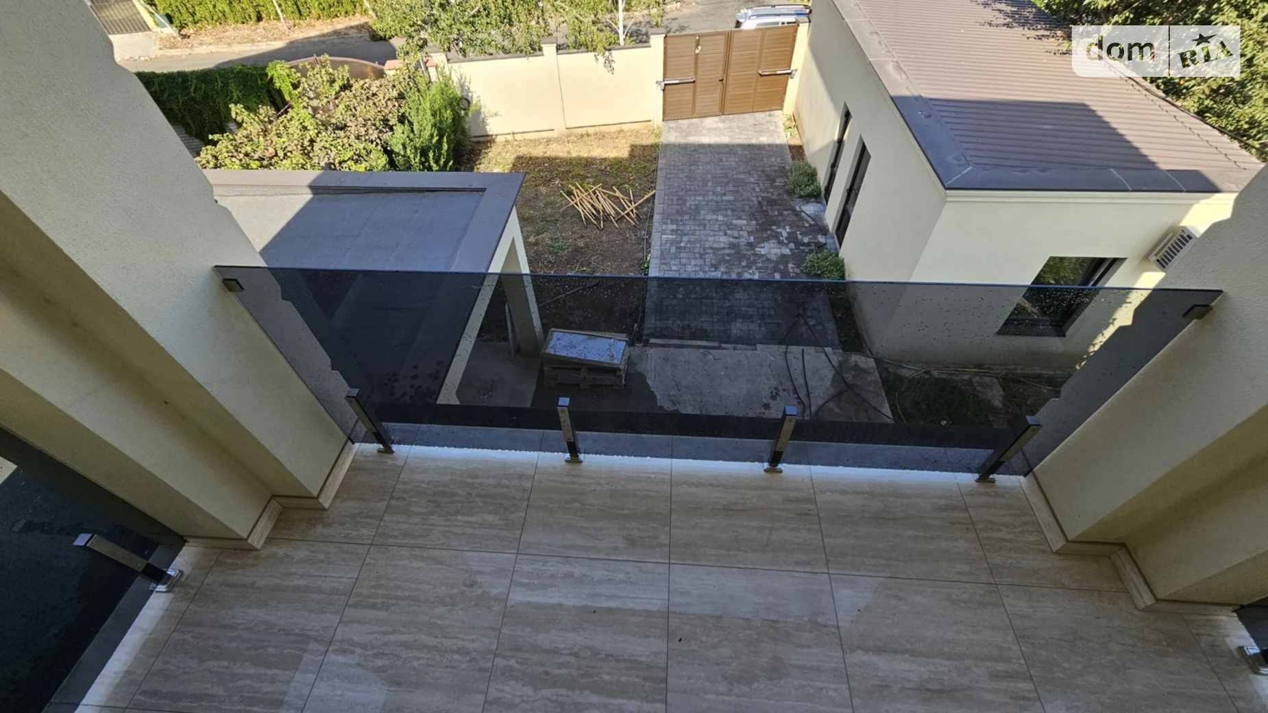 Продается дом на 2 этажа 240 кв. м с садом, цена: 459990 $ - фото 3