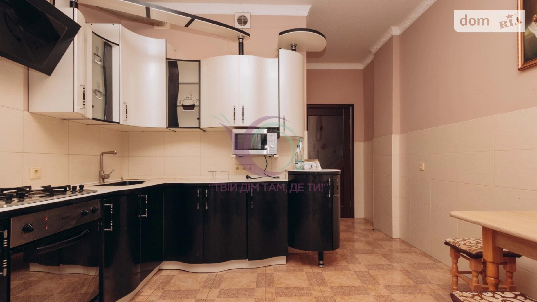 Продается 3-комнатная квартира 120 кв. м в Черновцах, просп. Независимости - фото 4