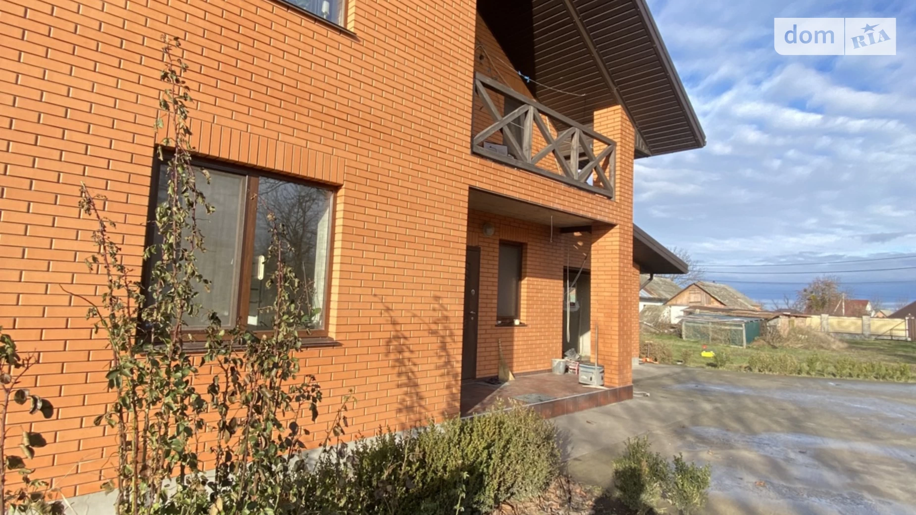 Продается дом на 2 этажа 268 кв. м с мансардой, цена: 217000 $ - фото 2