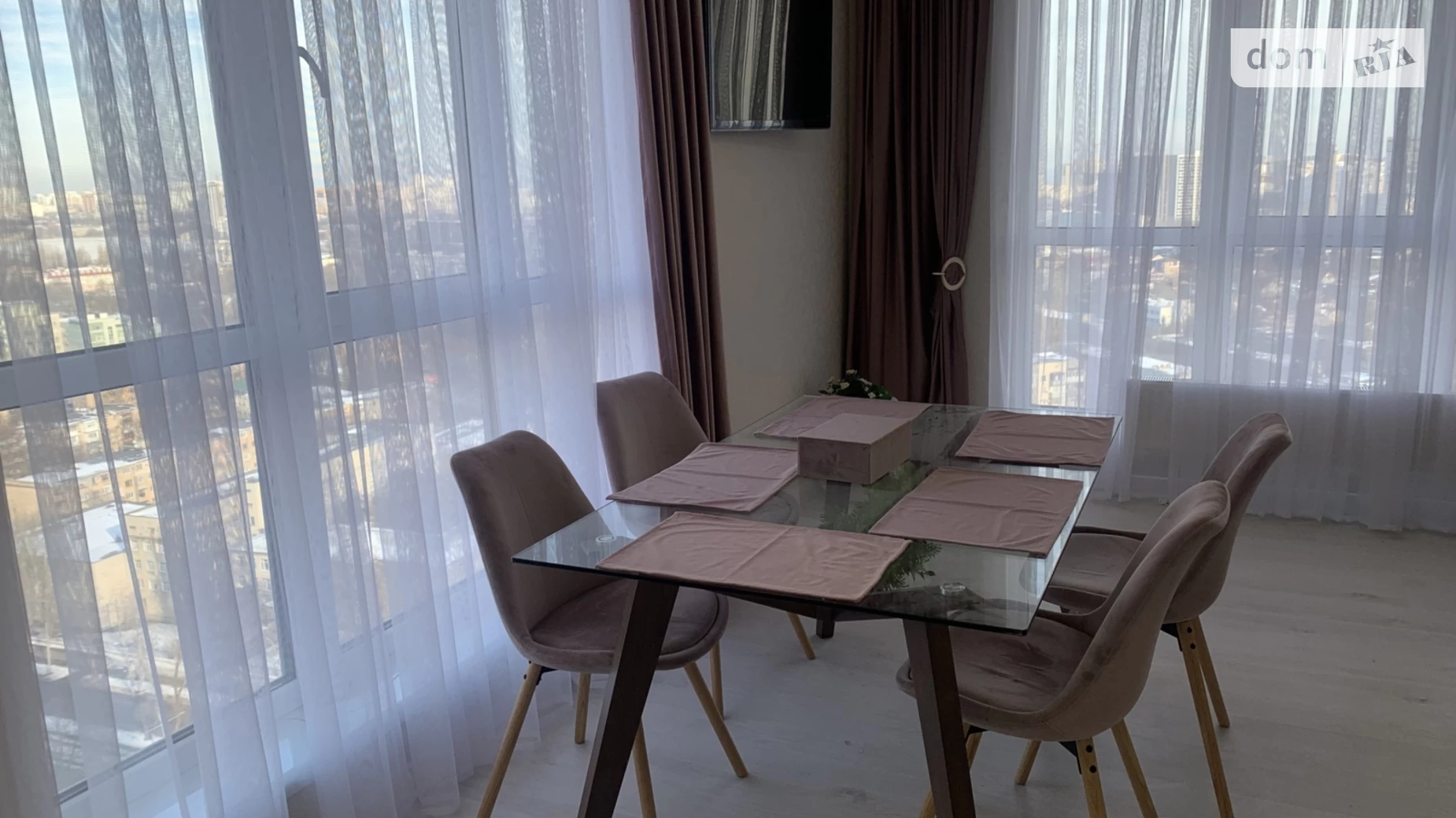 Продается 2-комнатная квартира 65 кв. м в Одессе, ул. Академика Филатова, 2/2 - фото 2