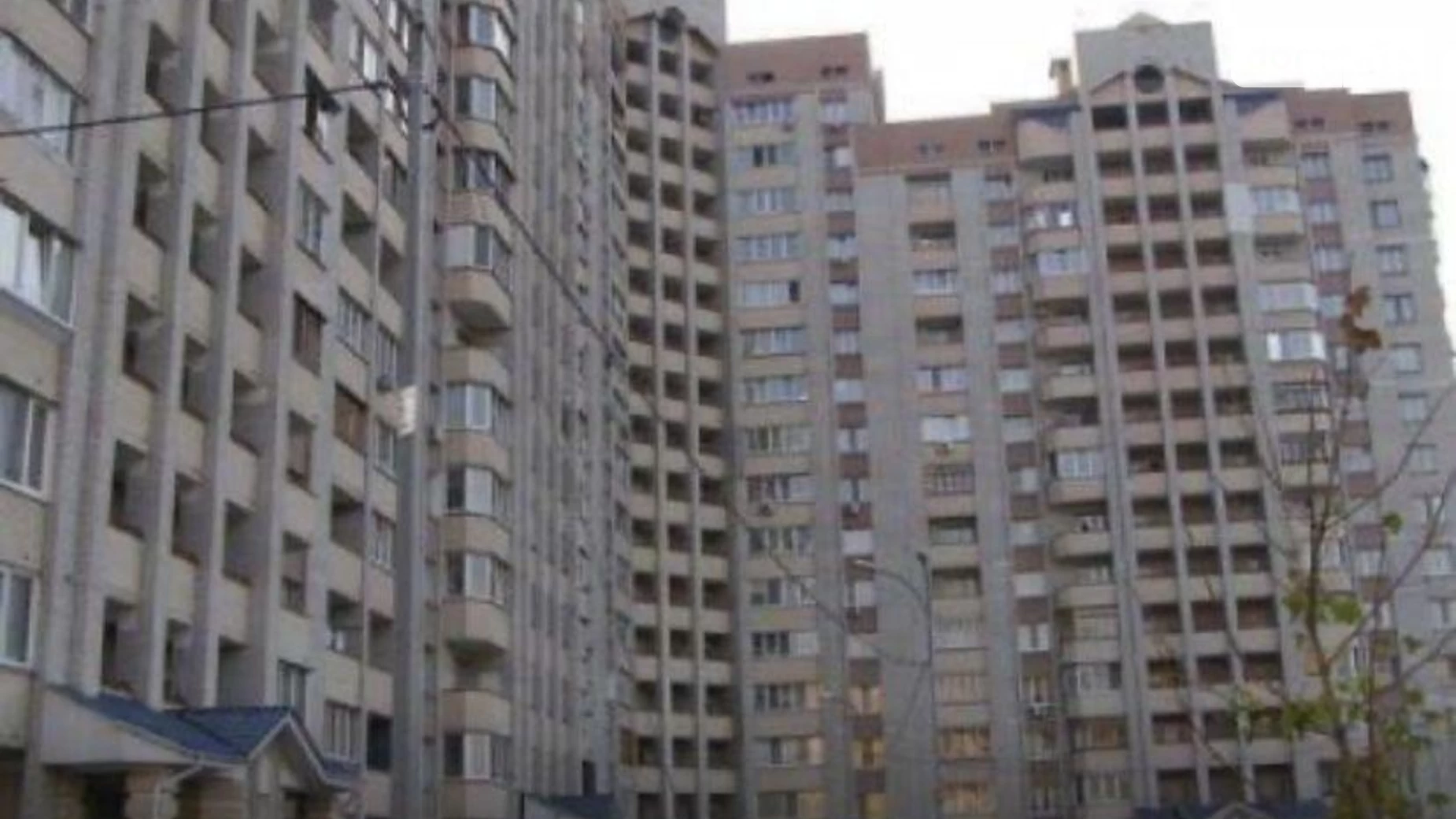 Продается 1-комнатная квартира 39 кв. м в Киеве, ул. Алматинская, 39А