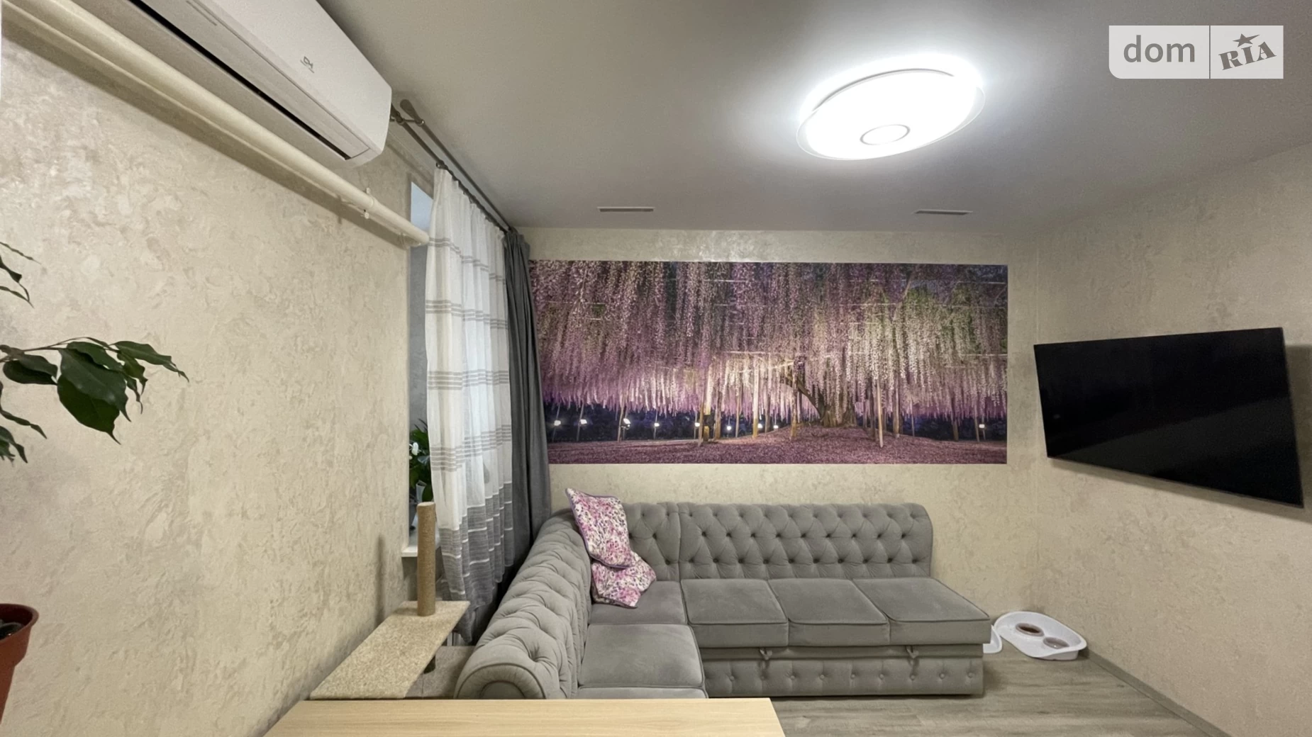 Продается 2-комнатная квартира 62 кв. м в Ирпене, ул. Киевская, 53