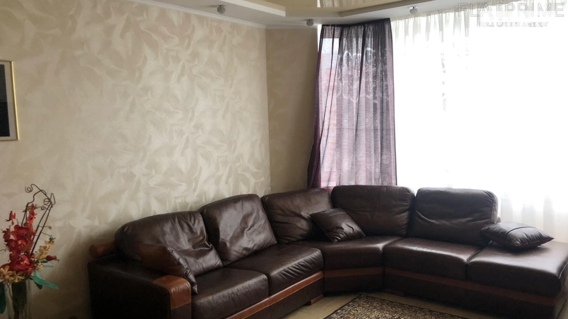 Продается 2-комнатная квартира 72.8 кв. м в Киеве, ул. Елены Пчилки, 3А - фото 2