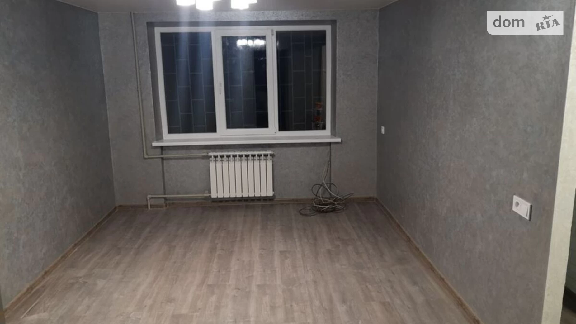 Продается 2-комнатная квартира 43 кв. м в Каменском, ул. Евгения Мельникова(Алтайская), 36 - фото 2