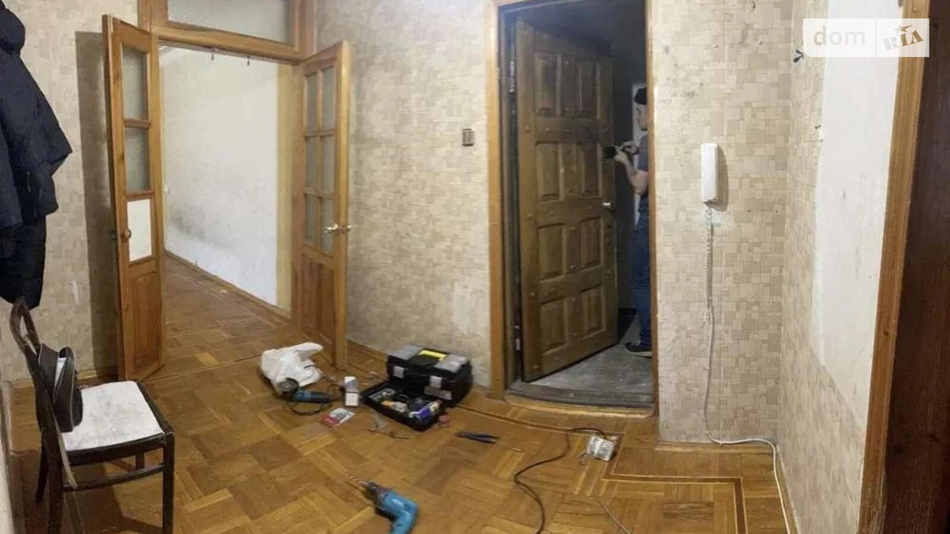 Продается 2-комнатная квартира 43 кв. м в Харькове, ул. Героев Труда, 38