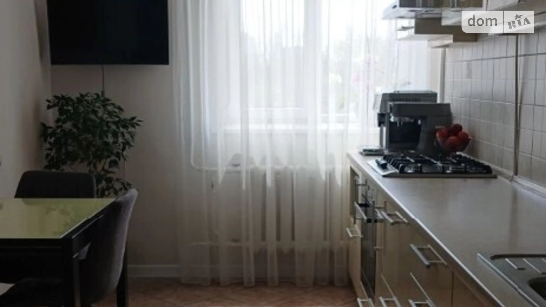 Продается 1-комнатная квартира 45 кв. м в Одессе, ул. Колонтаевская