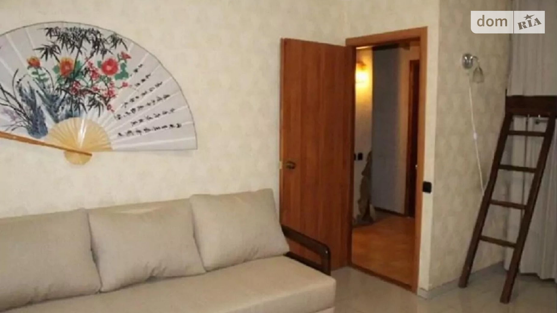 Продается 1-комнатная квартира 35 кв. м в Киеве, ул. Симиренко