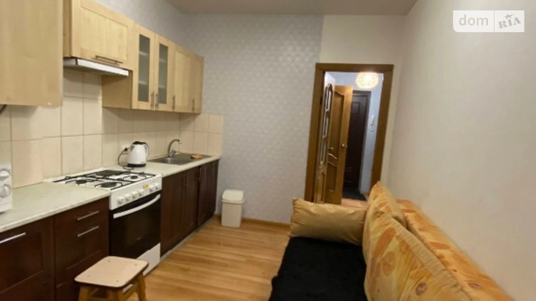 Продается 1-комнатная квартира 27 кв. м в Ирпене, ул. Николая Сингаевского(Новооскольская), 2
