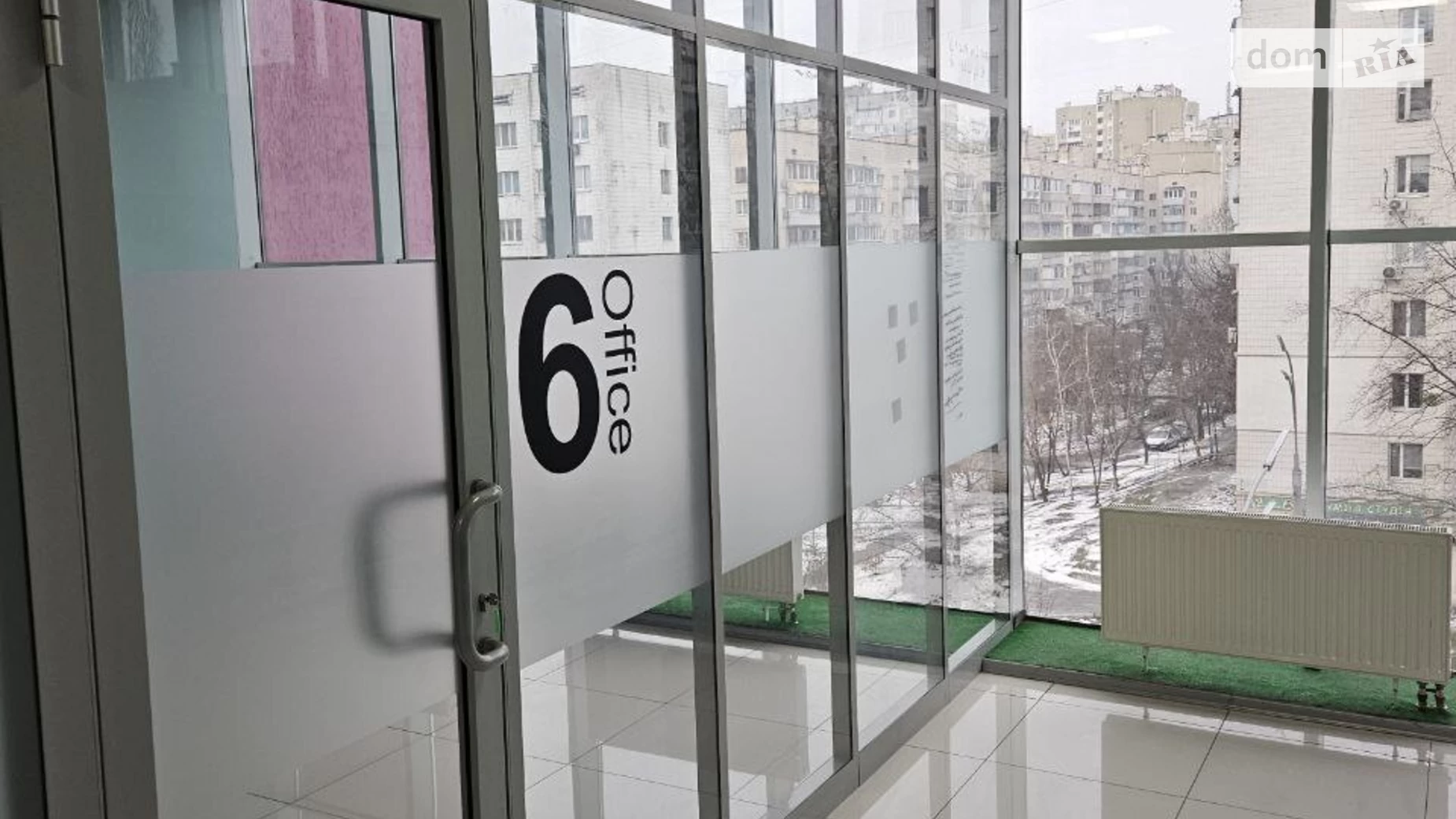 Сдается в аренду офис 22.7 кв. м в бизнес-центре, цена: 15890 грн - фото 3