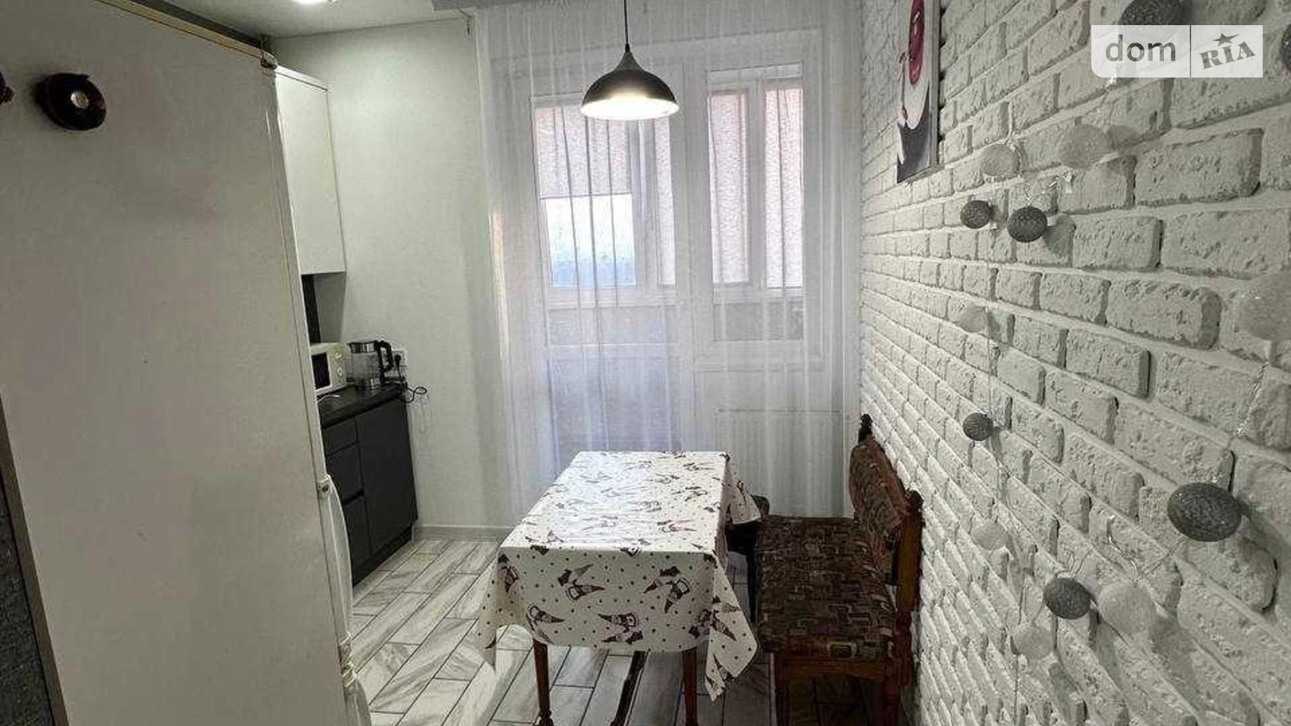 Продается 1-комнатная квартира 37 кв. м в Харькове, ул. Маршала Федоренко, 23 - фото 2
