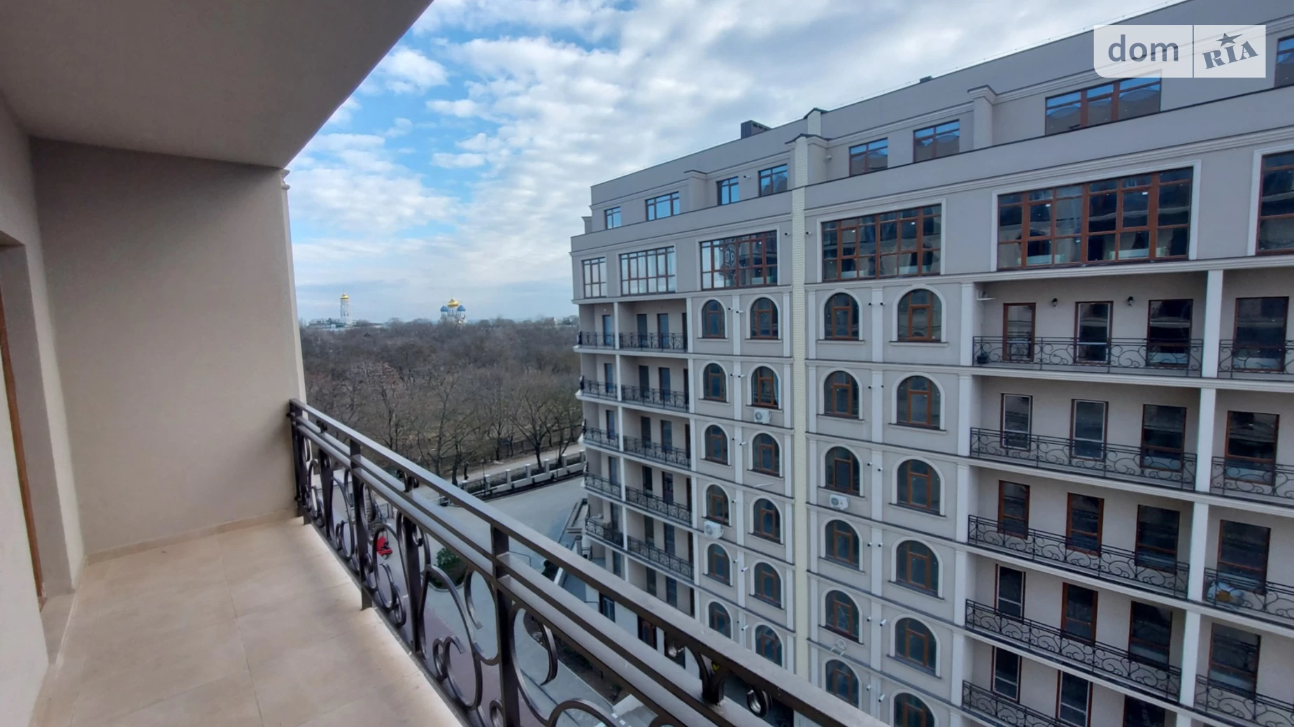 Продается 2-комнатная квартира 62 кв. м в Одессе, ул. Дача Ковалевского