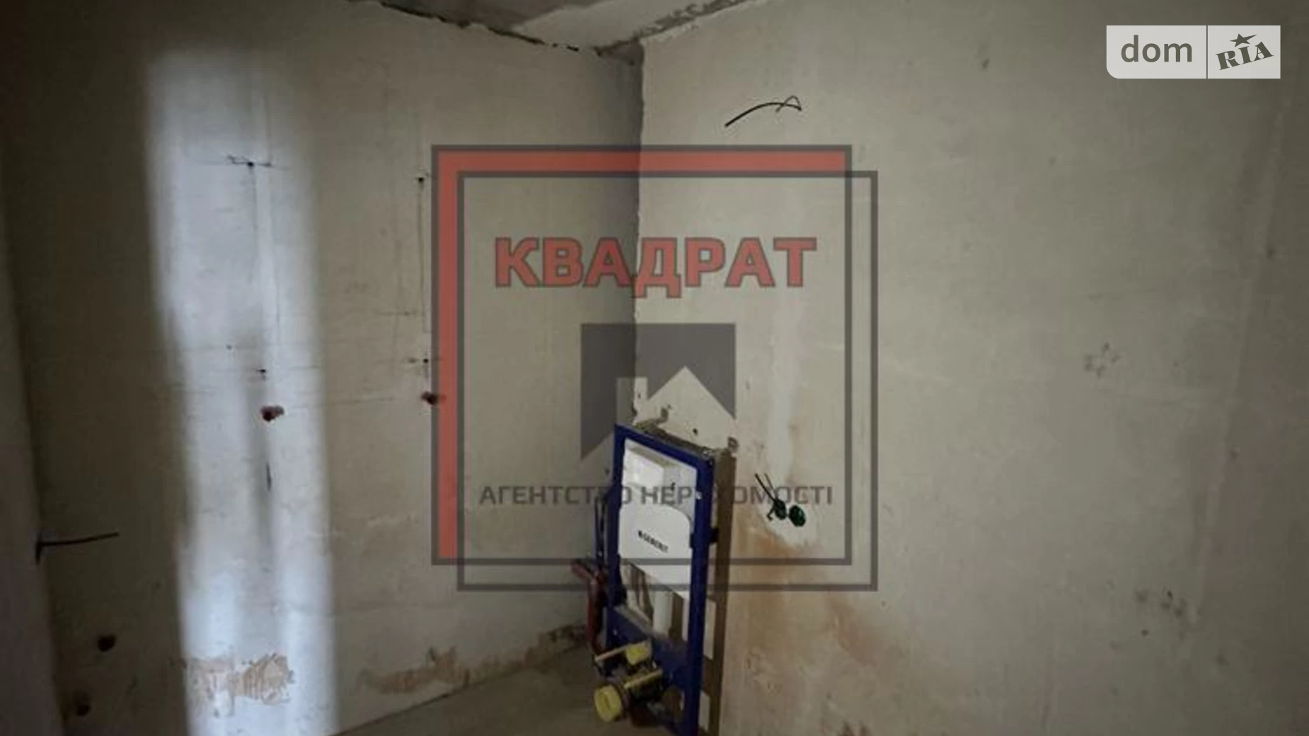 Продается 2-комнатная квартира 64 кв. м в Полтаве, ул. Монастырская