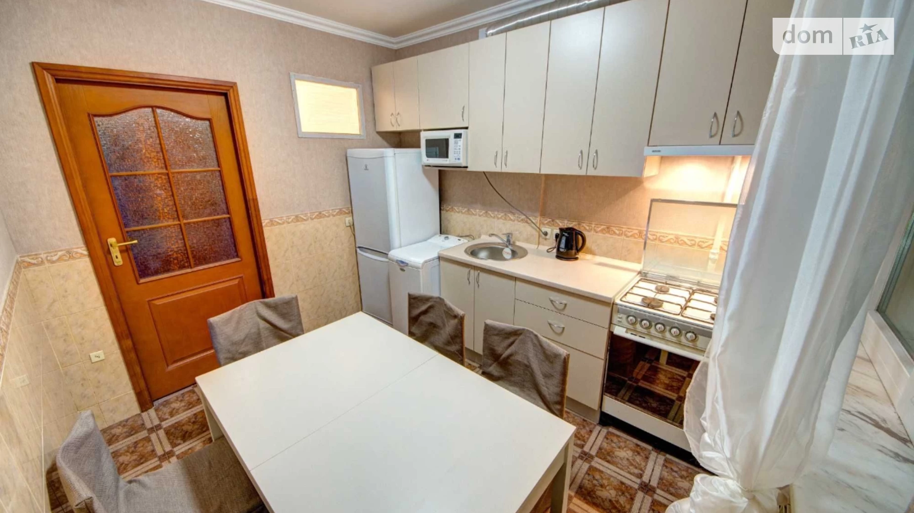 Продается 2-комнатная квартира 55 кв. м в Киеве, пл. Леси Украинки, 3 - фото 5