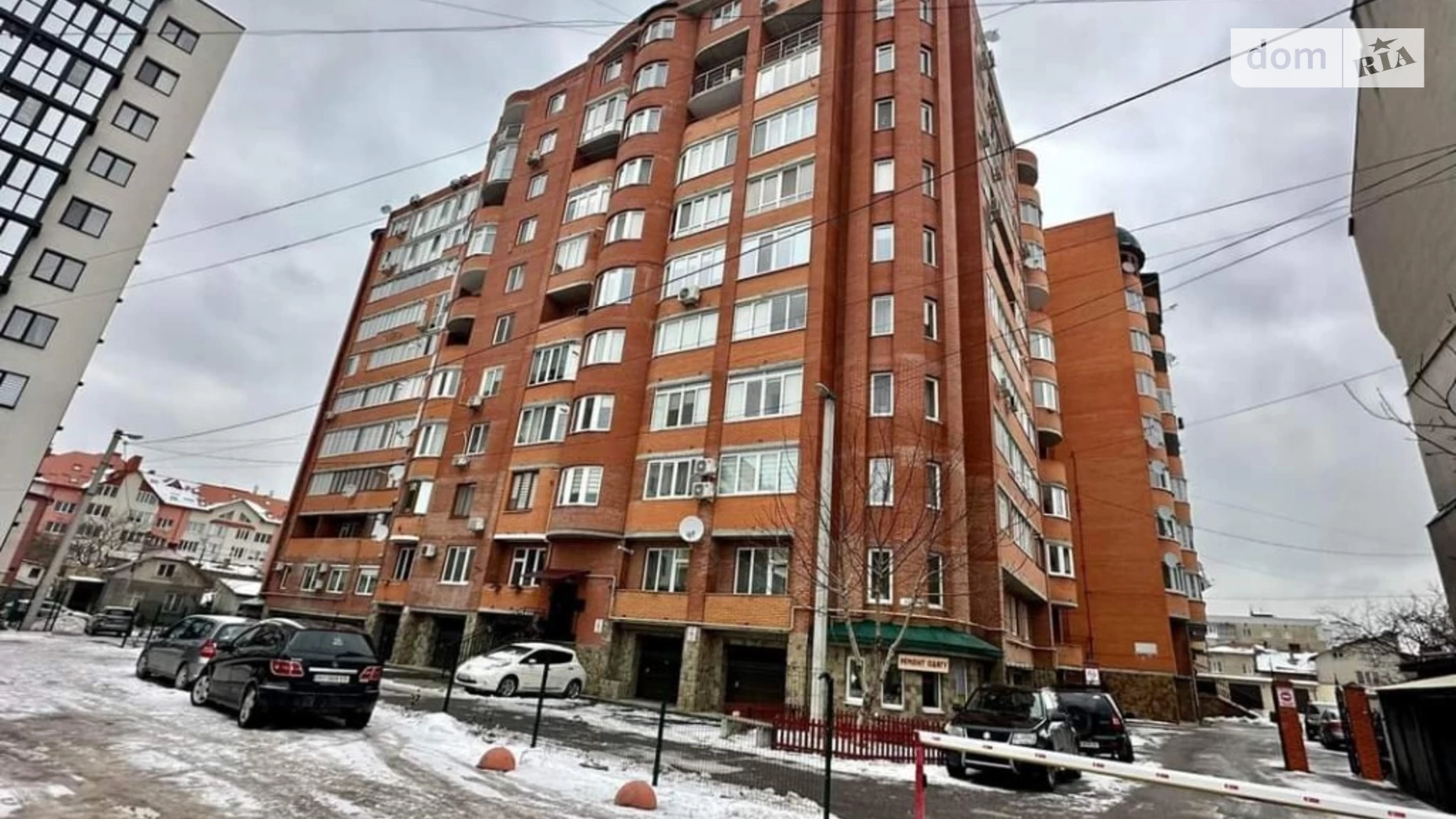 3-комнатная квартира 105 кв. м в Тернополе, ул. Гнатюка Академика