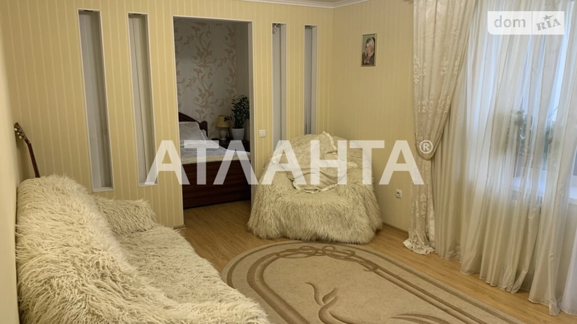 Продається 2-кімнатна квартира 63 кв. м у Одесі, вул. Пішонівська