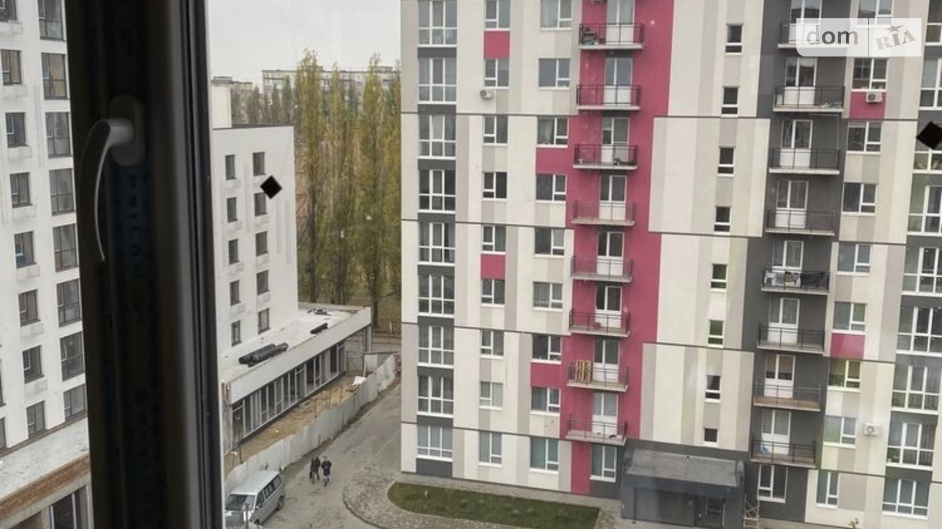 Продается 1-комнатная квартира 50 кв. м в Ровно, ул. Соборная