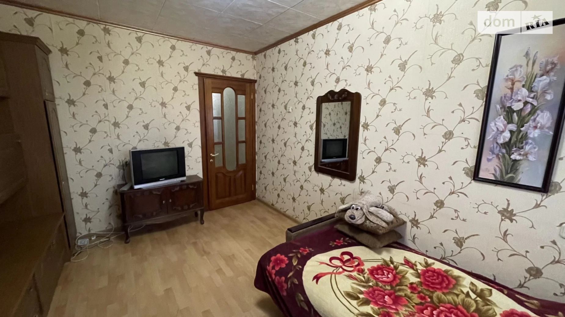 Продается 4-комнатная квартира 93 кв. м в Одессе, ул. Махачкалинская