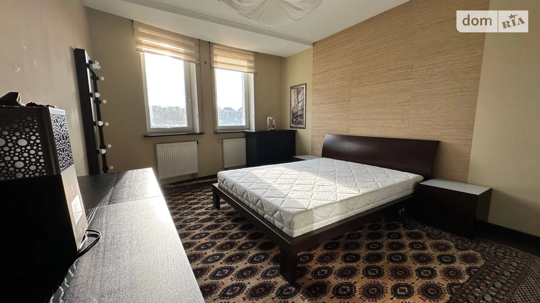 Продается 3-комнатная квартира 103 кв. м в Киеве, просп. Лобановского, 126Г