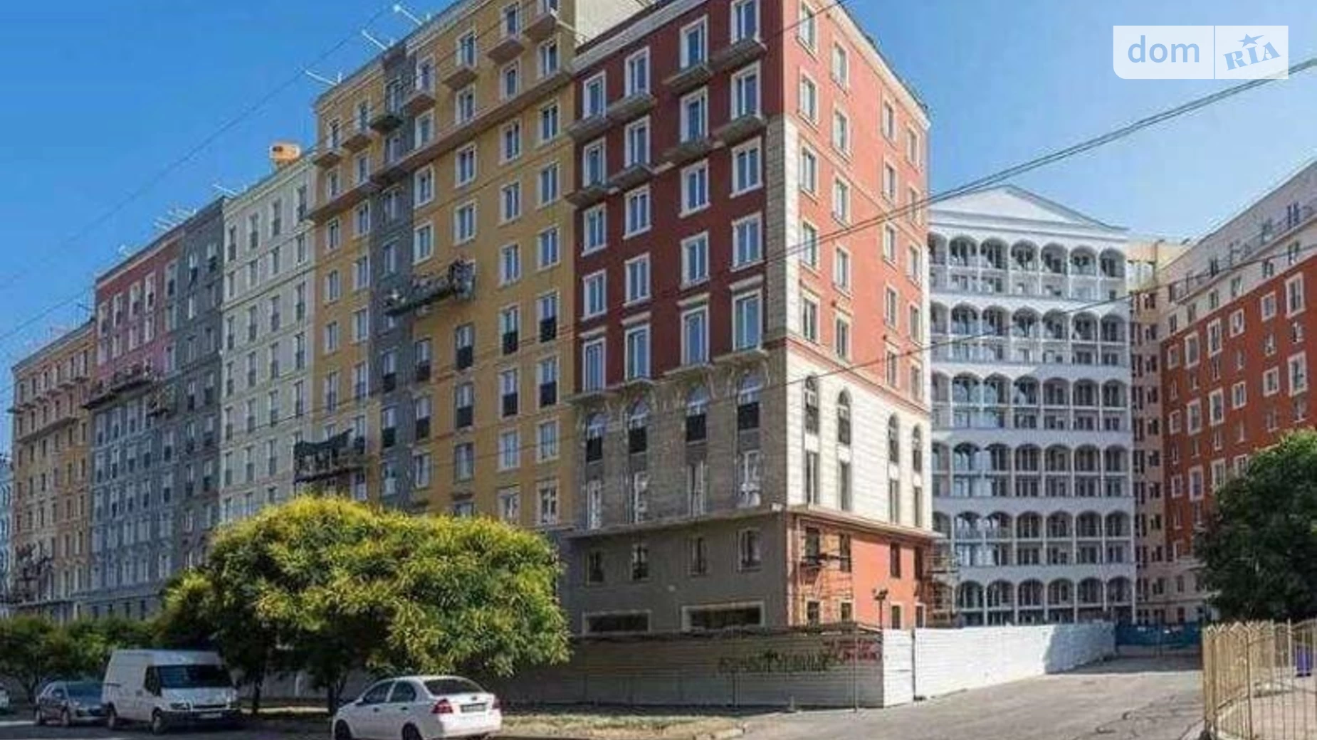 Продается 1-комнатная квартира 32 кв. м в Одессе, ул. Инглези, 2 корпус 8 - фото 2