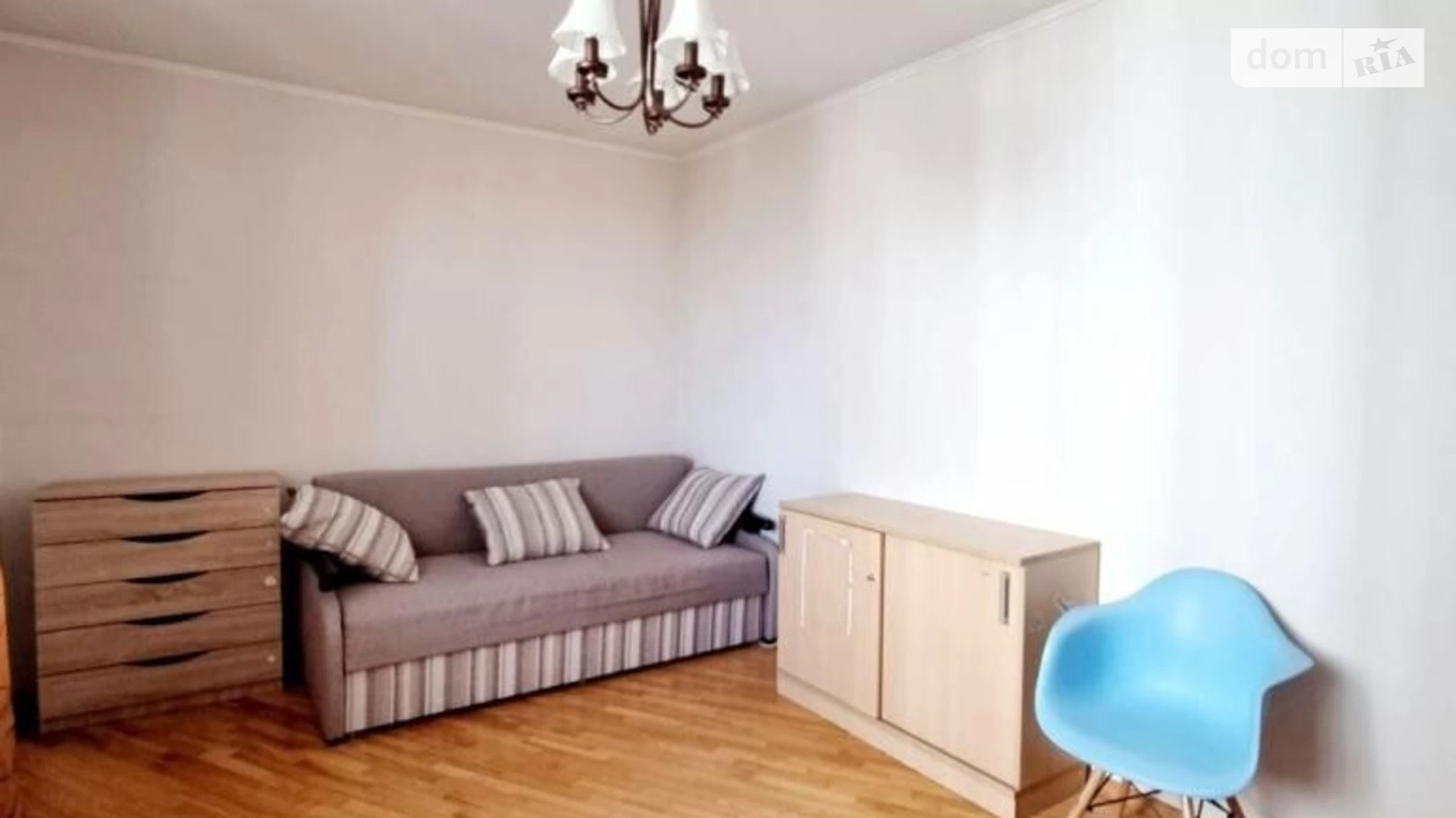 Продается 3-комнатная квартира 89 кв. м в Киеве, ул. Степана Руданского, 4-6