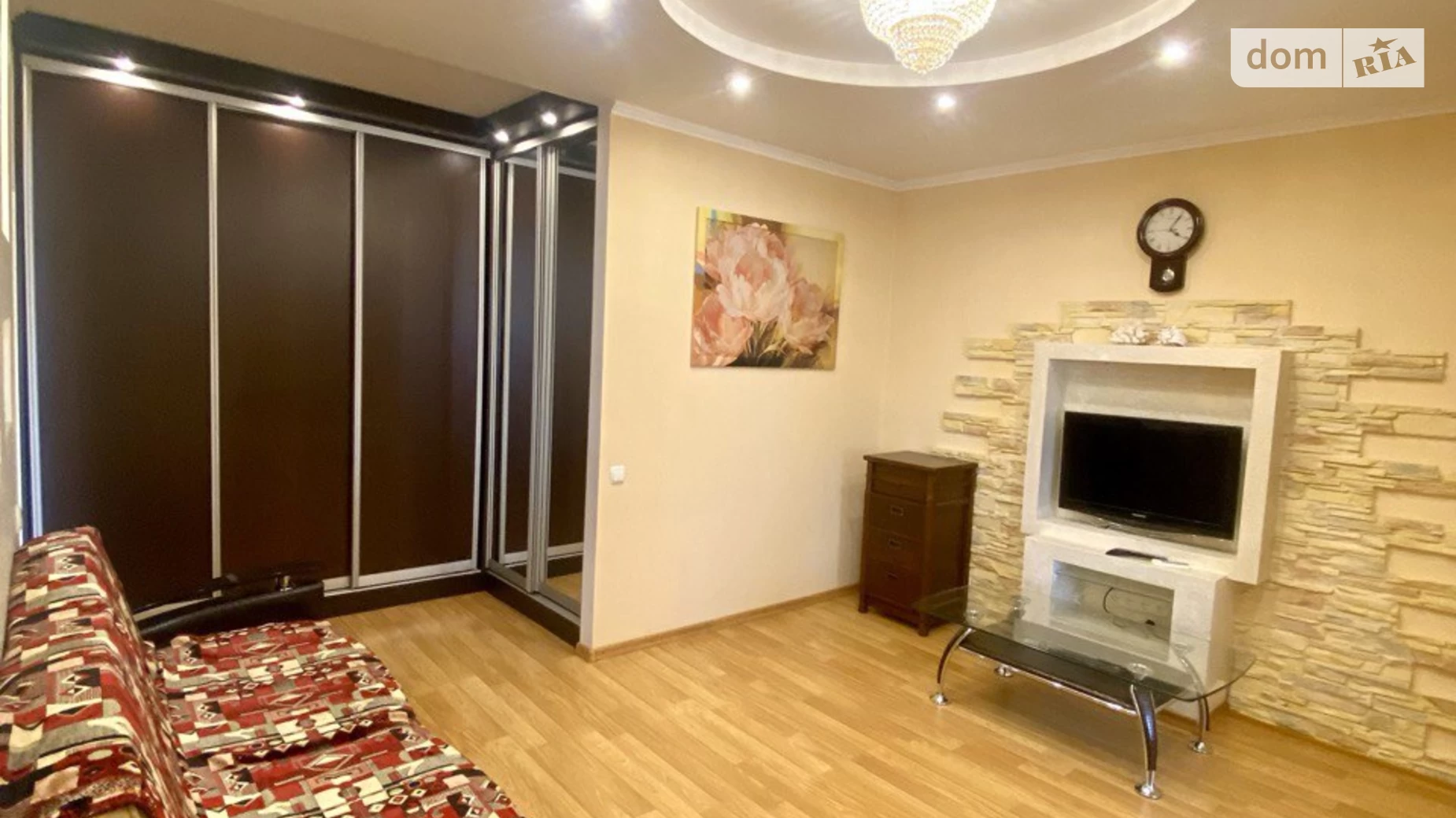 Продається 1-кімнатна квартира 58 кв. м у Одесі, вул. Академіка Сахарова, 36 корпус 4