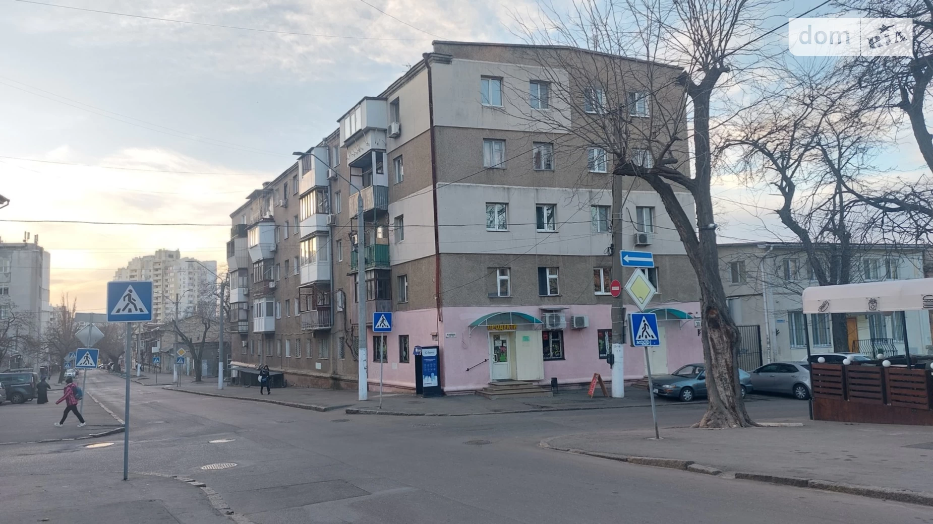 Продается 3-комнатная квартира 65 кв. м в Одессе, ул. Мечникова
