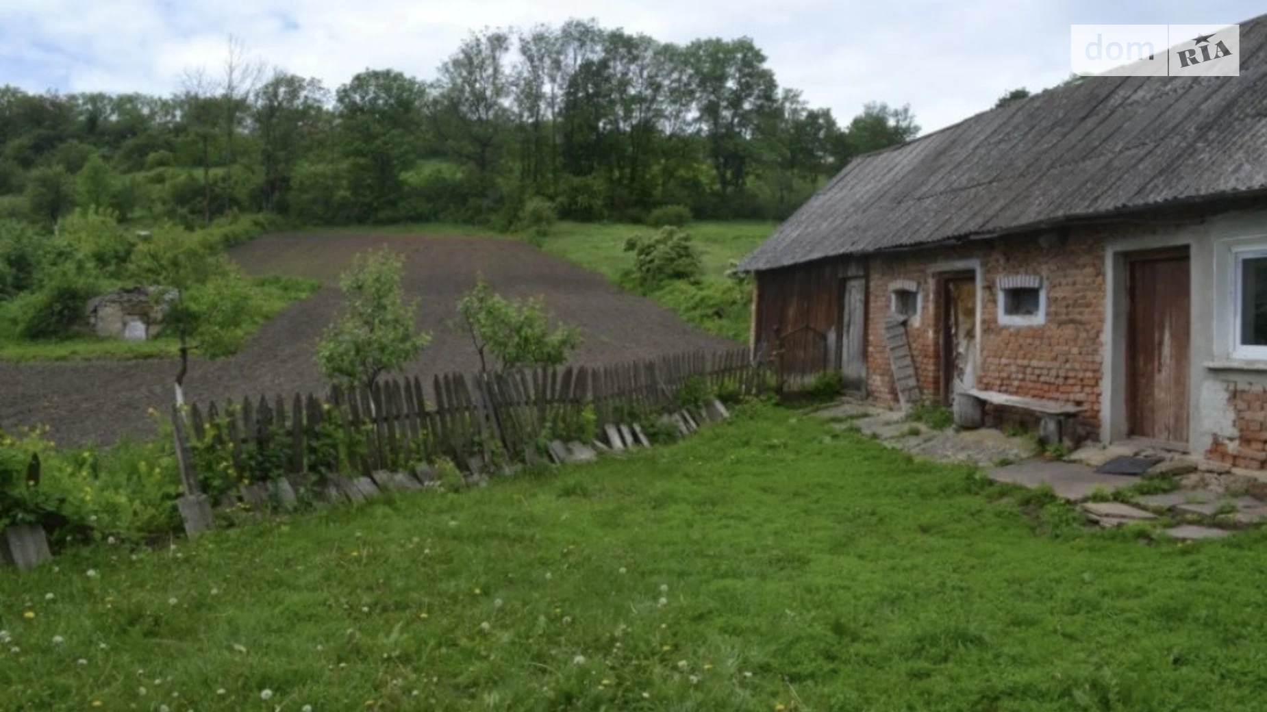 Продається одноповерховий будинок 98 кв. м з ділянкою, вул. Микулинецька