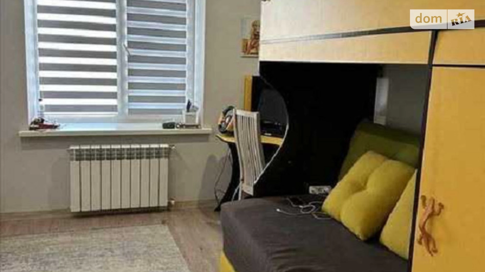Продается 2-комнатная квартира 56 кв. м в Полтаве, бул. Щепотьева