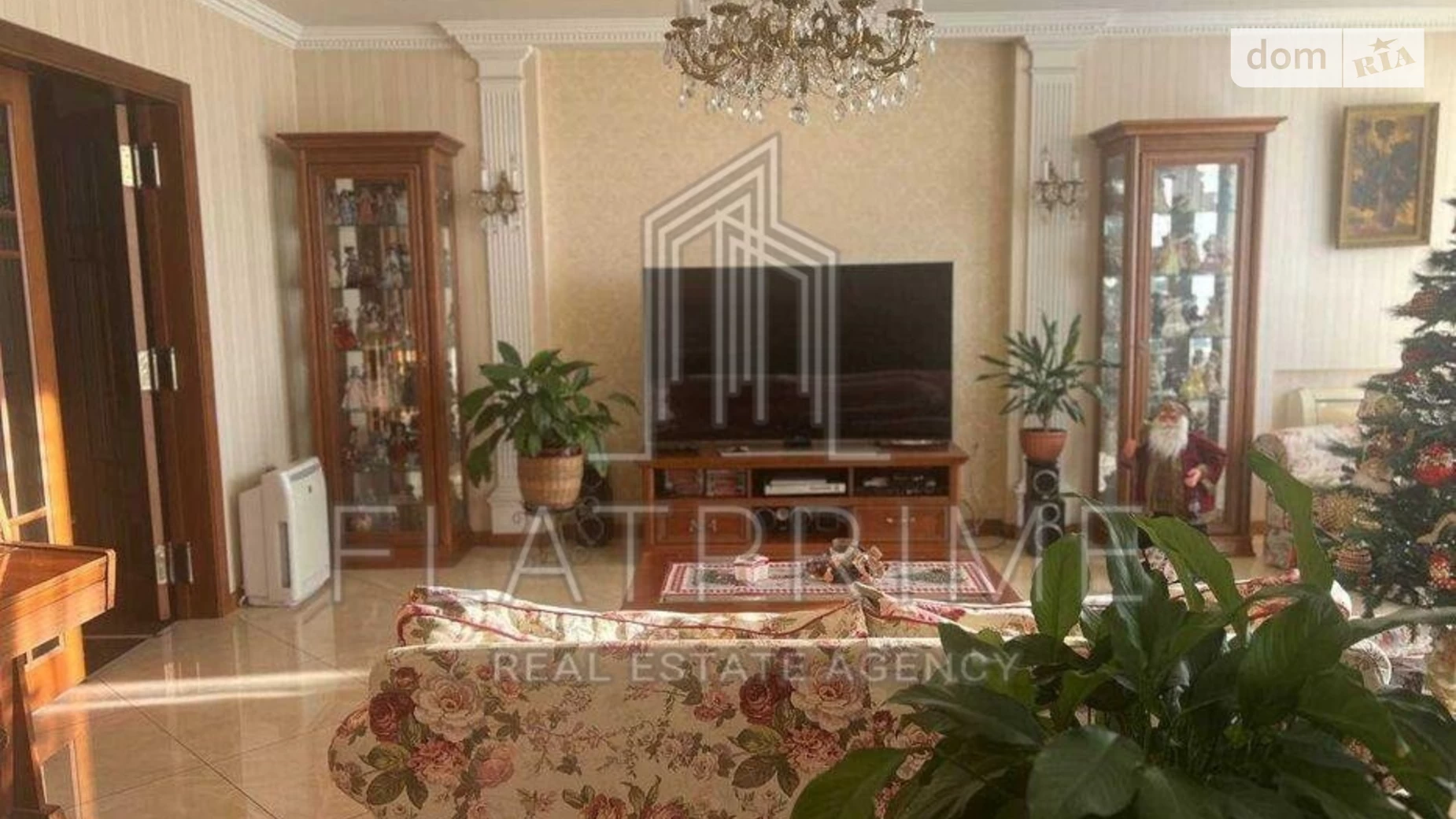 Продается 3-комнатная квартира 120 кв. м в Киеве, бул. Кольцова, 14К