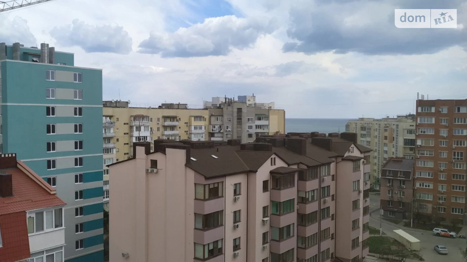 Продается 1-комнатная квартира 52 кв. м в Черноморске, ул. Парусная