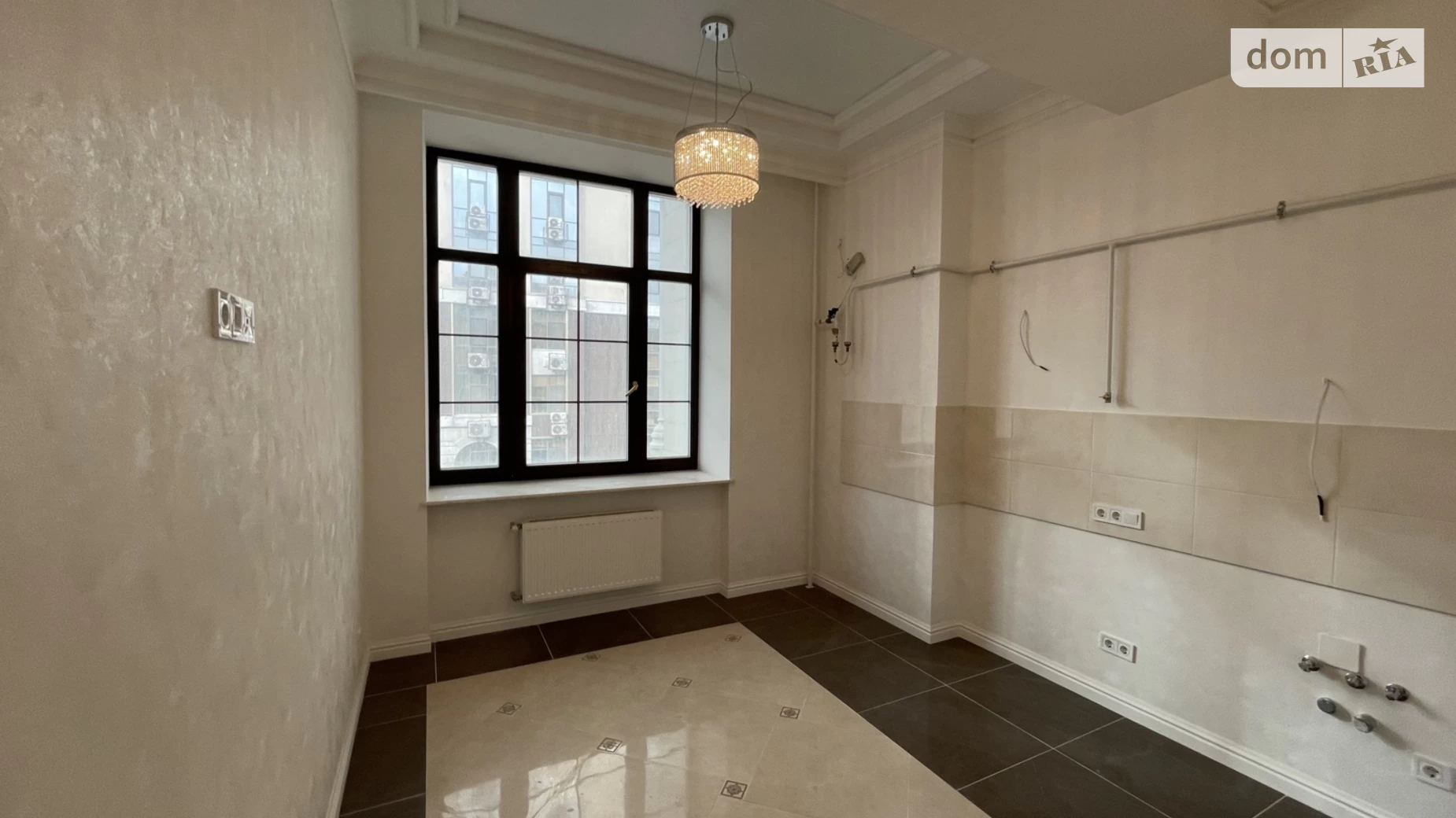 Продается 1-комнатная квартира 56 кв. м в Одессе, бул. Французский - фото 2