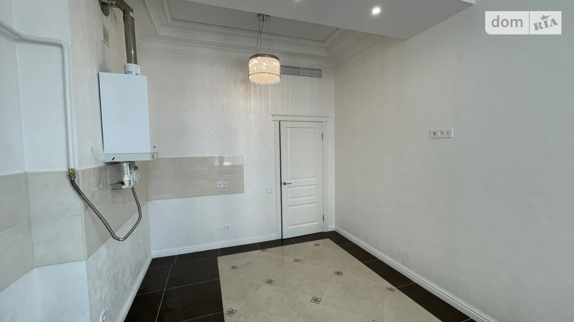 Продается 1-комнатная квартира 56.6 кв. м в Одессе, бул. Французский - фото 4