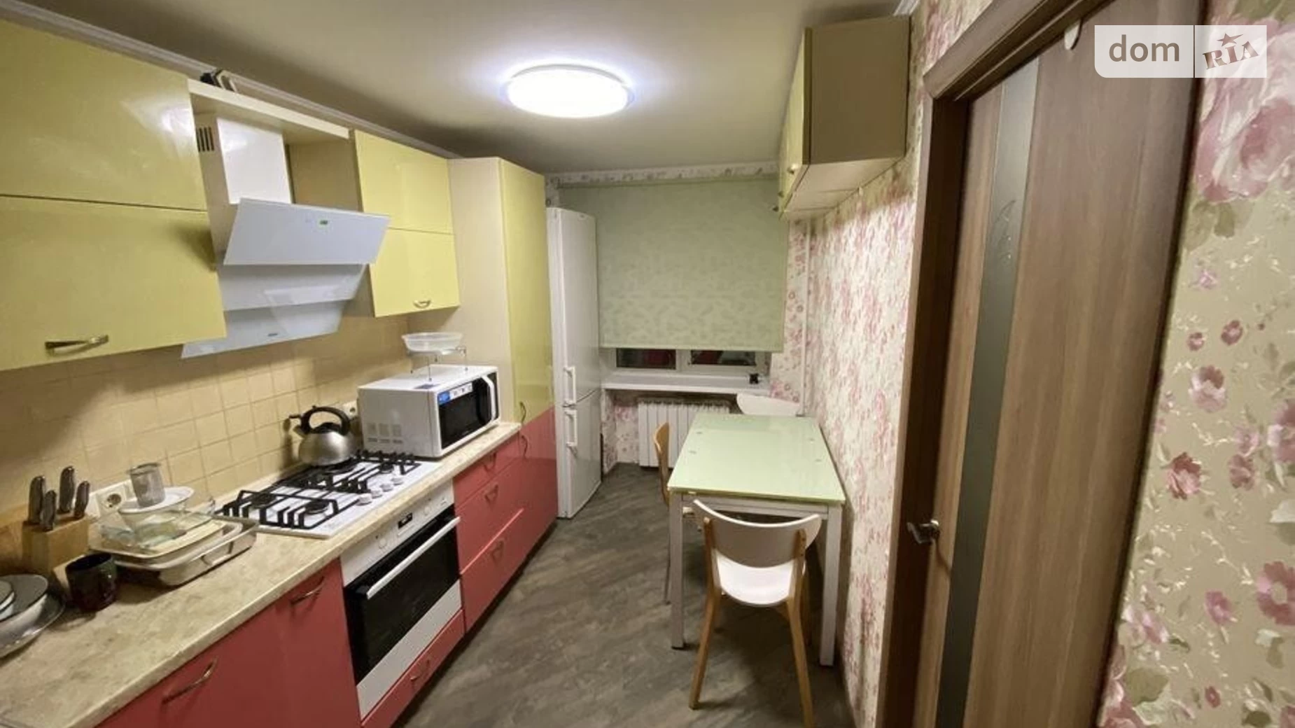 Продается 2-комнатная квартира 45 кв. м в Киеве, ул. Константиновская, 45 - фото 2
